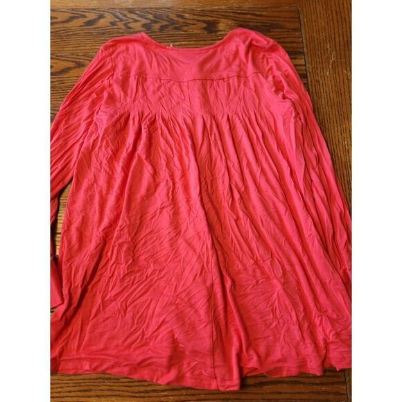 Soft Surroundings Petra Button Front red top sz Medium - Picture 5 of 5